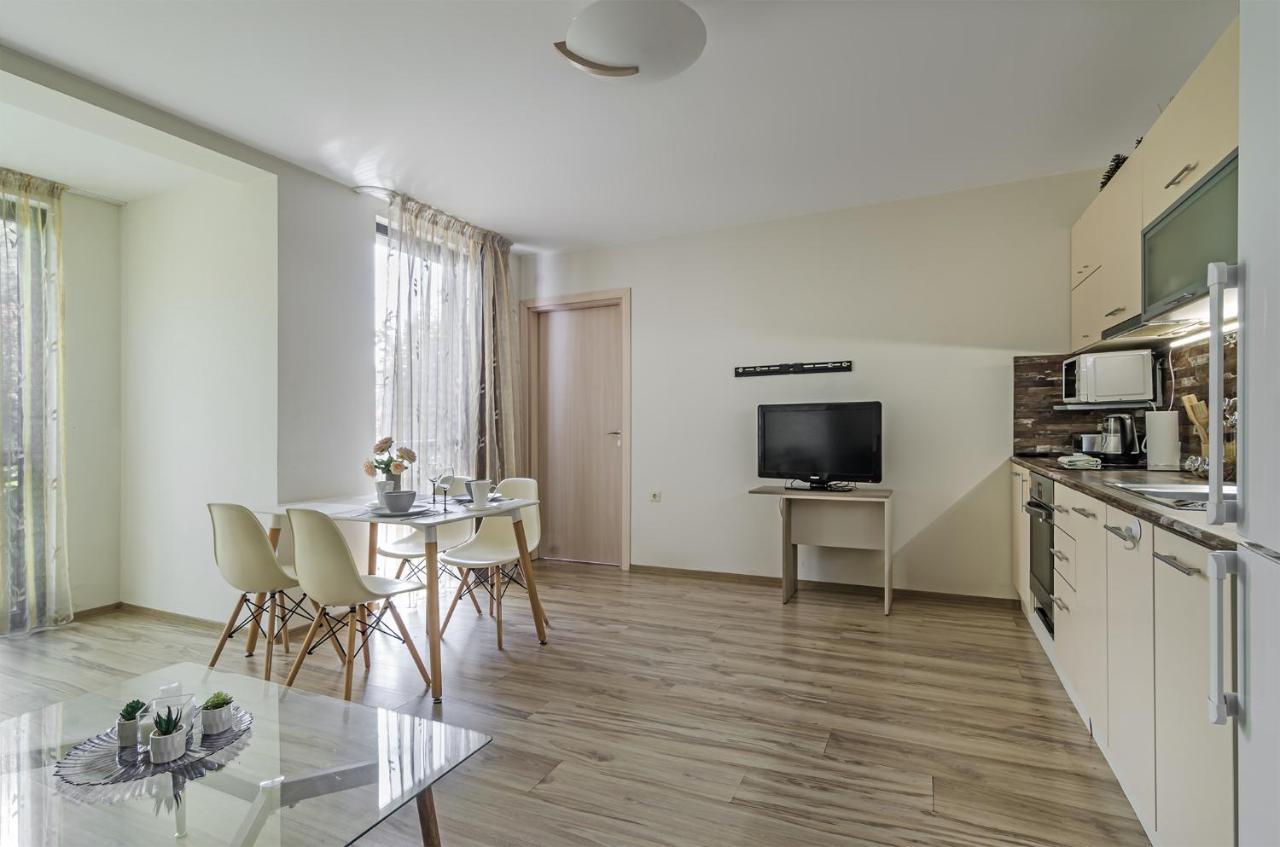 Garden Palace Apartment Varna Exterior foto